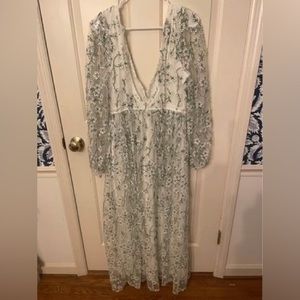 Women’s size M bohemian floral dress